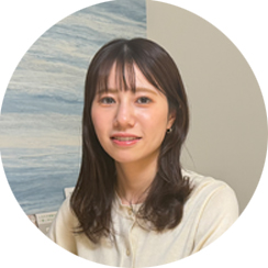 広岡 利菜