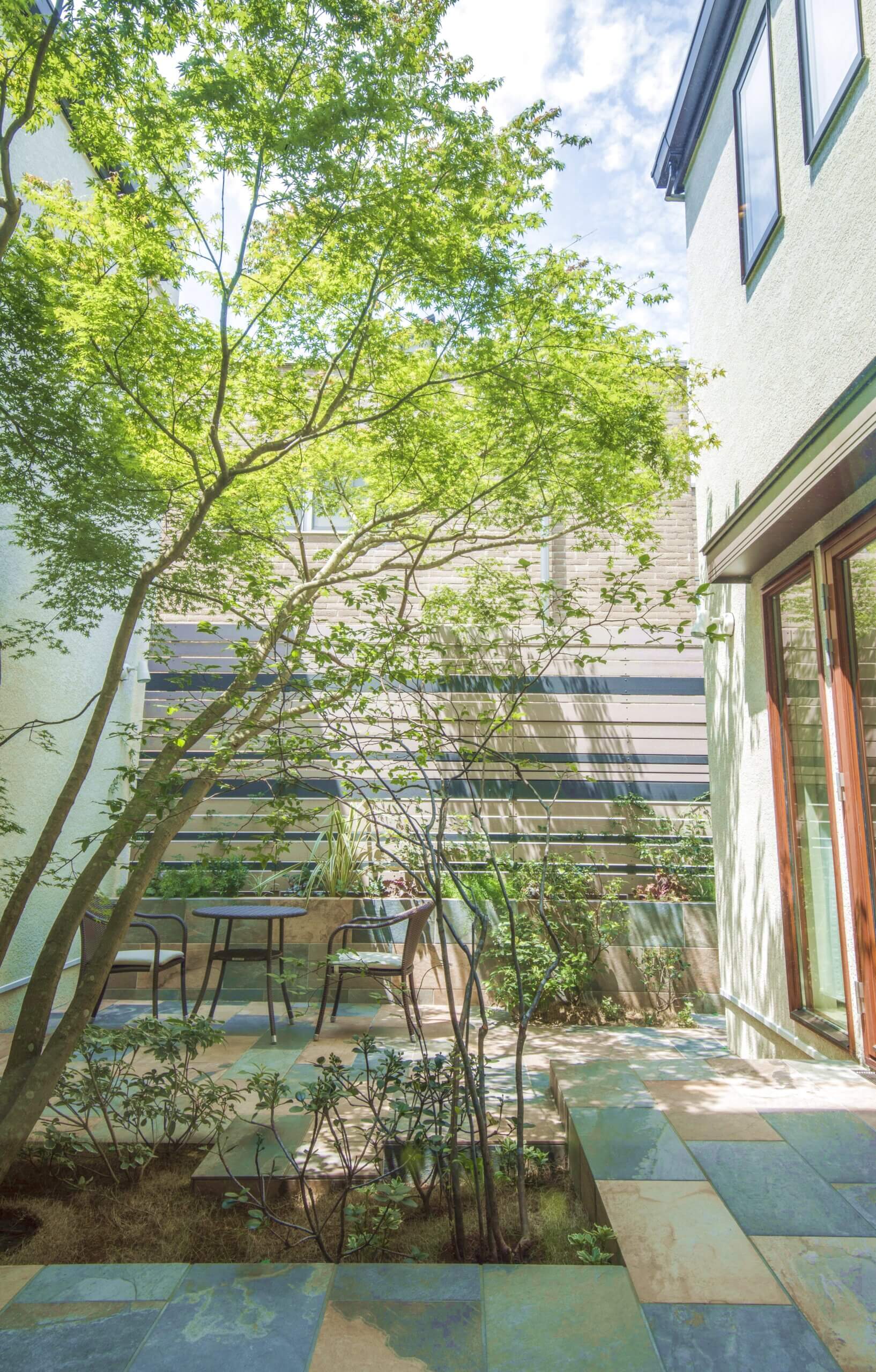 運営会社合併に伴うご案内 ザ シーズン静岡エリア おしゃれな外構と庭工事は ザ シーズン のエクステリアデザインで